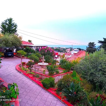 In Sea Horizon Cefalù