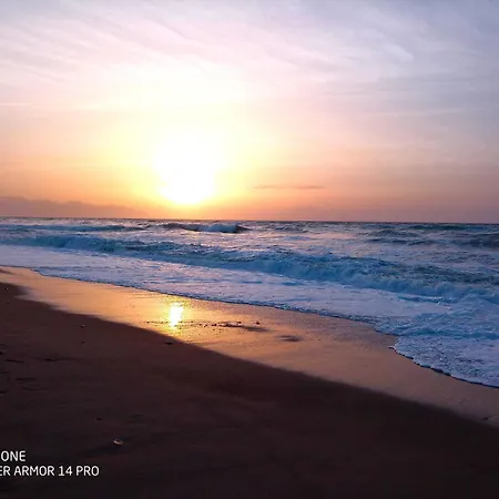 In Sea Horizon *
