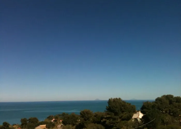 Nyaraló In Sea Horizon